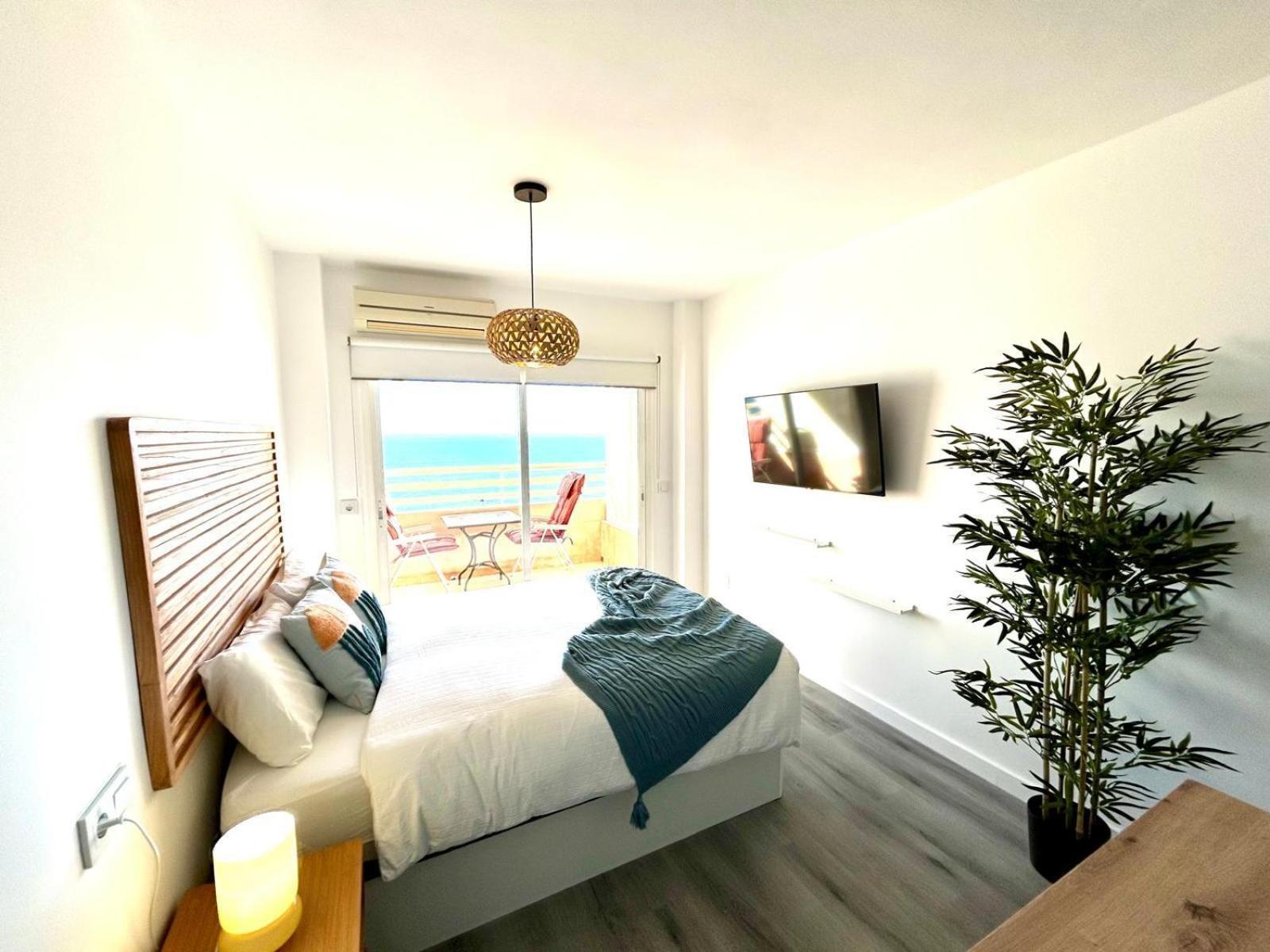 Stella Maris - Amazing Frontal Sea Views With Pool & Terrace By 10Tosea Διαμέρισμα Fuengirola Εξωτερικό φωτογραφία