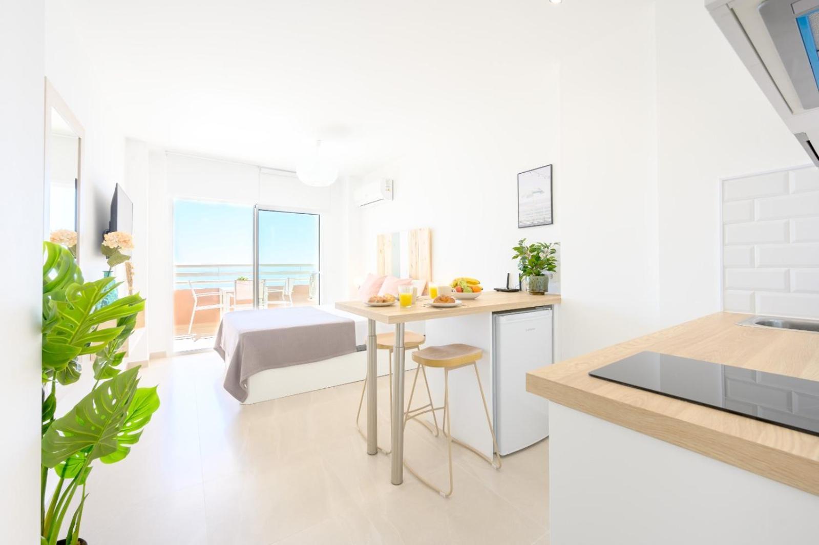 Stella Maris - Amazing Frontal Sea Views With Pool & Terrace By 10Tosea Διαμέρισμα Fuengirola Εξωτερικό φωτογραφία